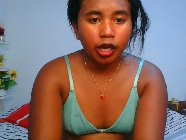 Pauliemarie live cam on BongaCams