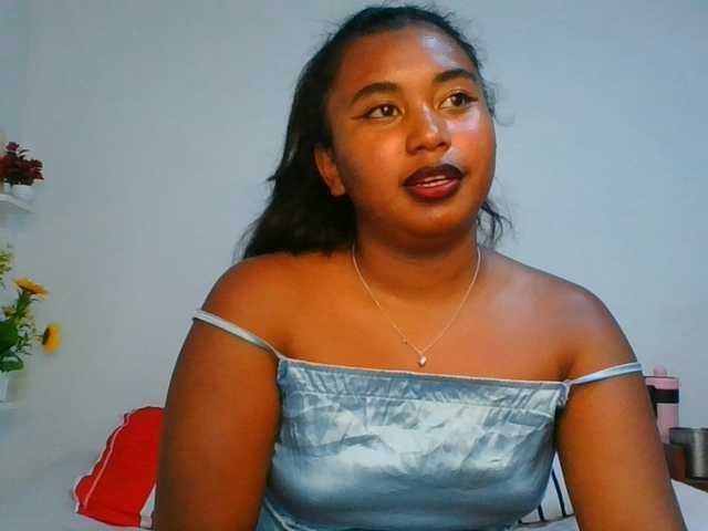 Pauliemarie live cam on BongaCams