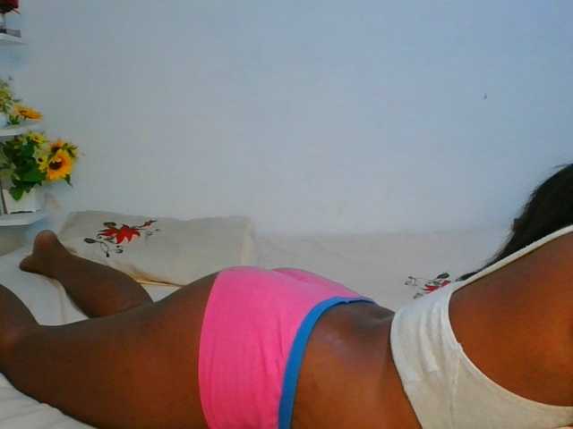 Pauliemarie live cam on BongaCams