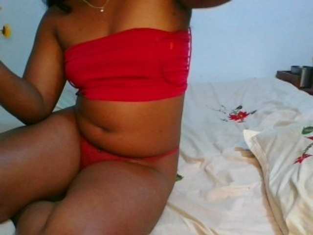 Pauliemarie live cam on BongaCams