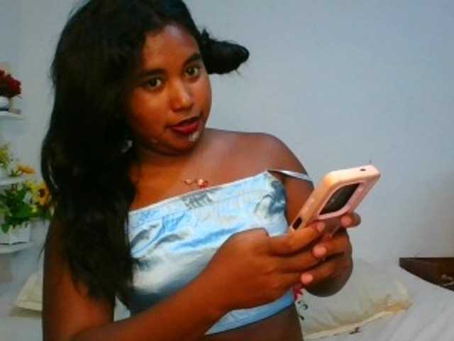 Pauliemarie live cam on BongaCams