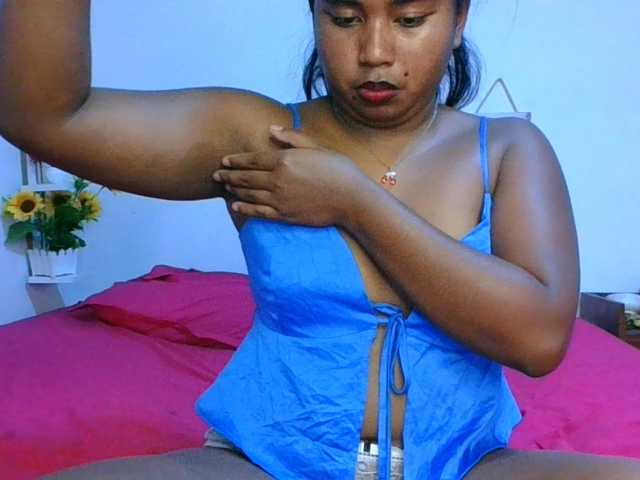 Pauliemarie live cam on BongaCams