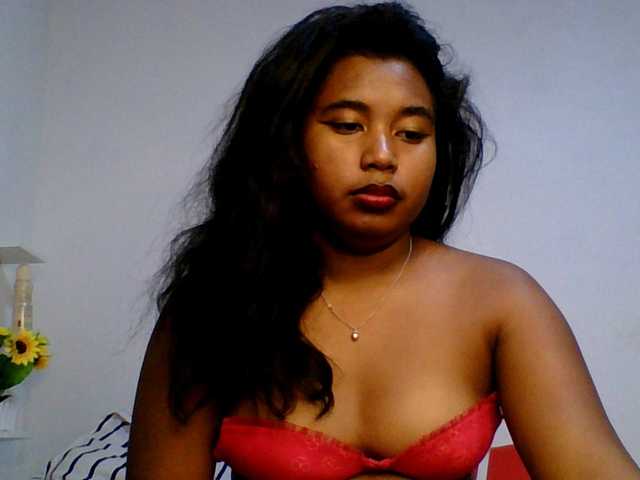 Pauliemarie live cam on BongaCams
