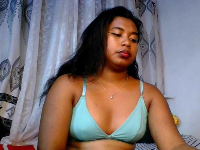 Pauliemarie live cam on BongaCams