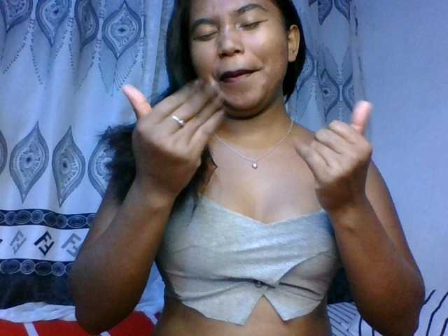 Pauliemarie live cam on BongaCams