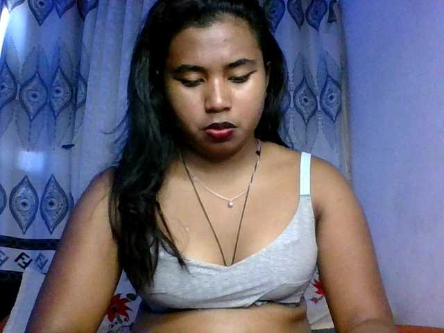 Pauliemarie's BongaCams show and profile