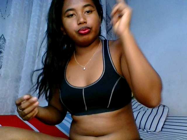 Pauliemarie live cam on BongaCams