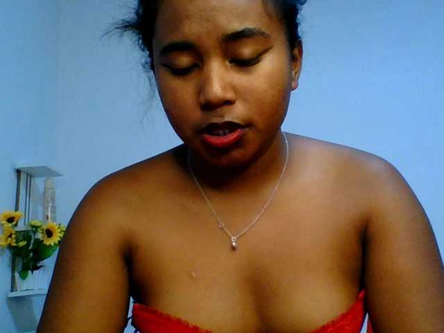 Pauliemarie live cam on BongaCams