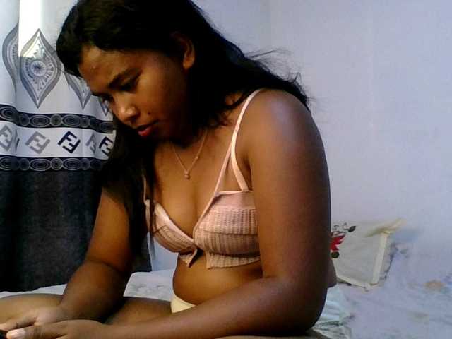 Pauliemarie live cam on BongaCams