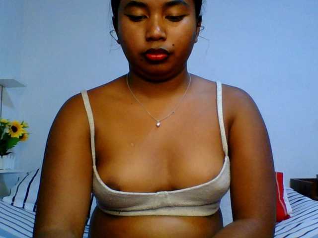 Pauliemarie live cam on BongaCams