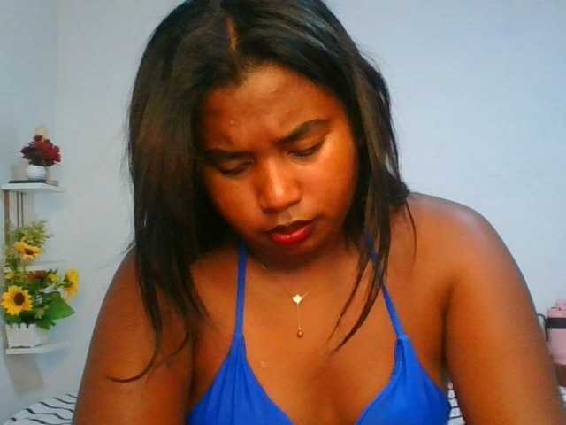 Pauliemarie live cam on BongaCams