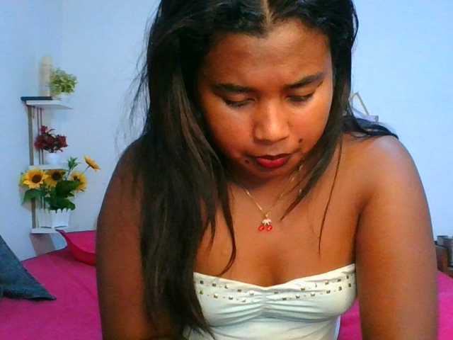 Pauliemarie live cam on BongaCams