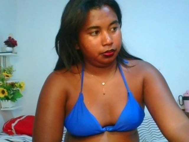 Pauliemarie live cam on BongaCams