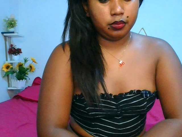 Pauliemarie live cam on BongaCams