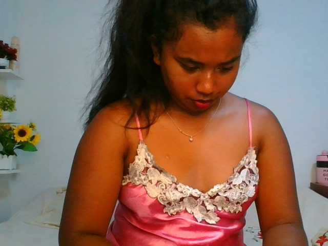 Pauliemarie live cam on BongaCams