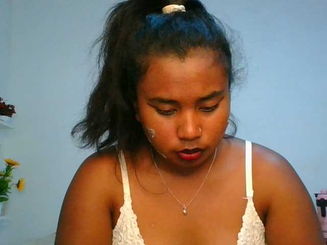 Pauliemarie live cam on BongaCams
