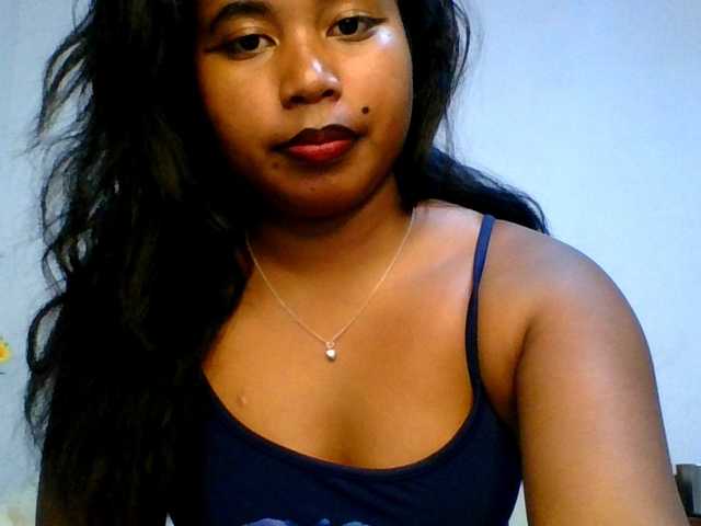 Pauliemarie live cam on BongaCams