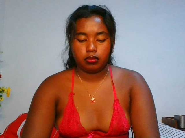 Pauliemarie live cam on BongaCams