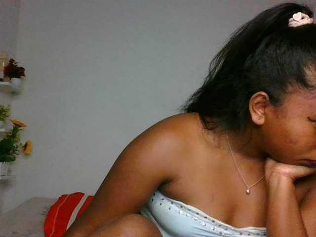 Pauliemarie live cam on BongaCams
