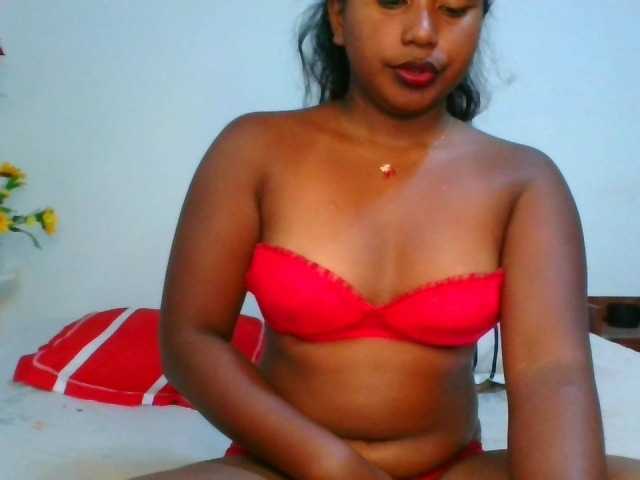 Pauliemarie live cam on BongaCams