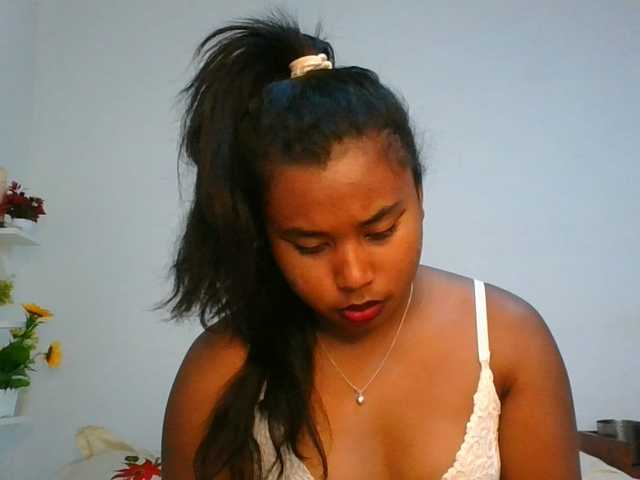 Pauliemarie live cam on BongaCams