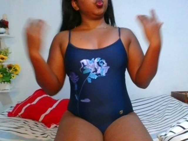 Pauliemarie live cam on BongaCams