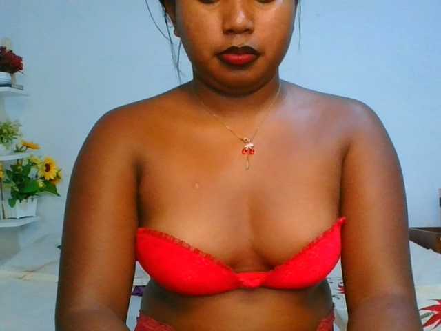 Pauliemarie live cam on BongaCams