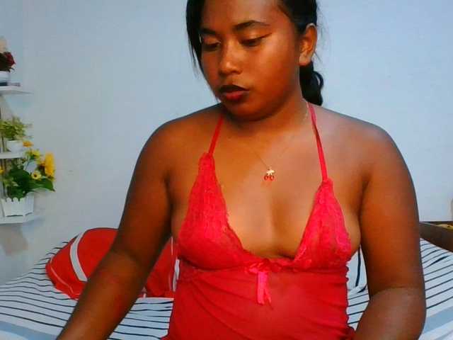 Pauliemarie live cam on BongaCams