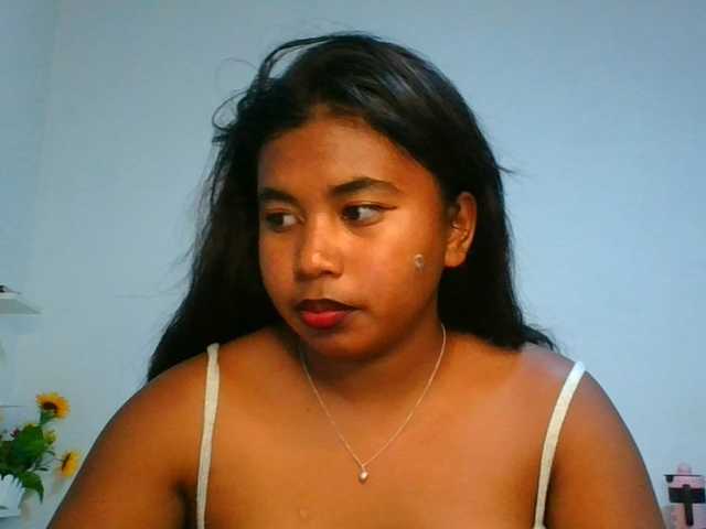 Pauliemarie live cam on BongaCams