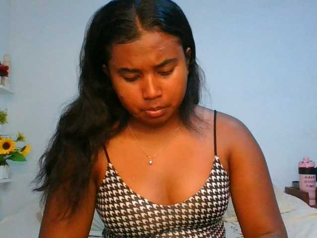 Pauliemarie live cam on BongaCams
