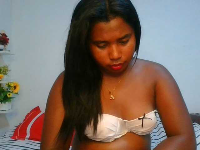 Pauliemarie live cam on BongaCams