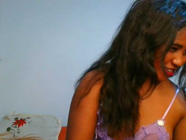 Pauliemarie live cam on BongaCams