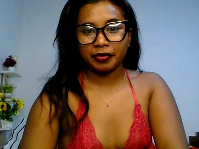 Pauliemarie live cam on BongaCams