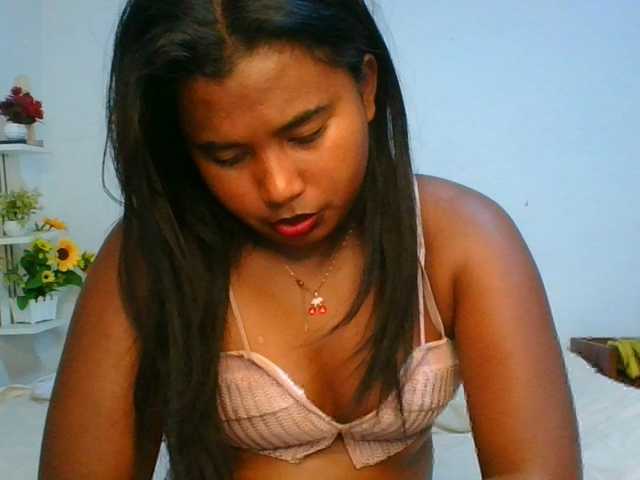 Pauliemarie live cam on BongaCams