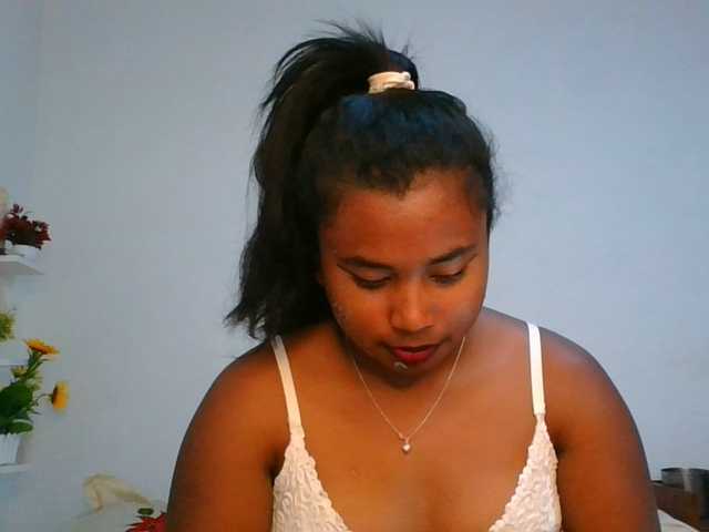 Pauliemarie live cam on BongaCams