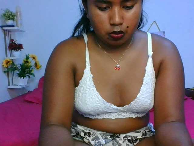 Pauliemarie live cam on BongaCams