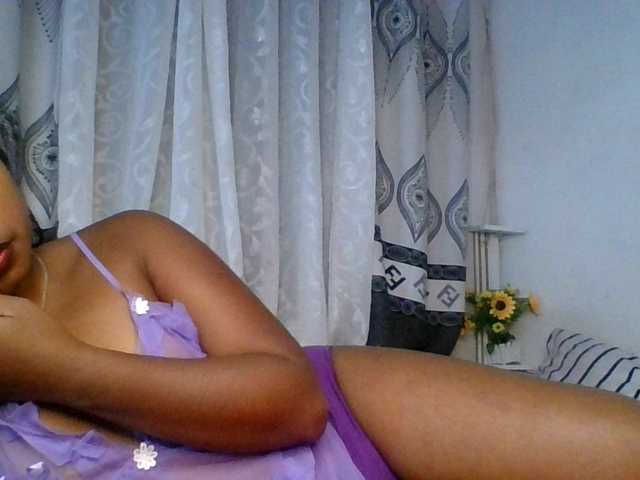 Pauliemarie live cam on BongaCams