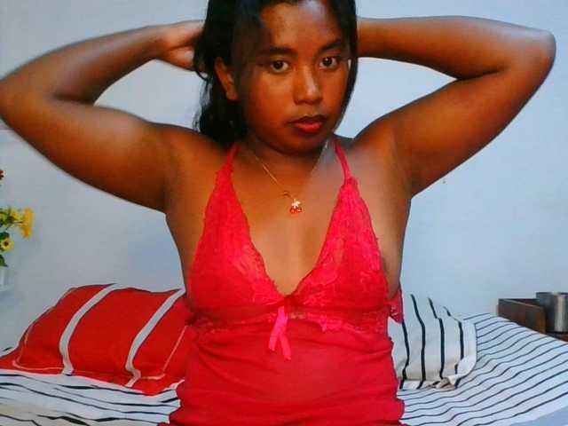 Pauliemarie live cam on BongaCams
