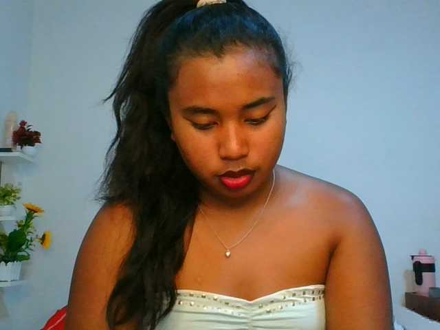 Pauliemarie live cam on BongaCams