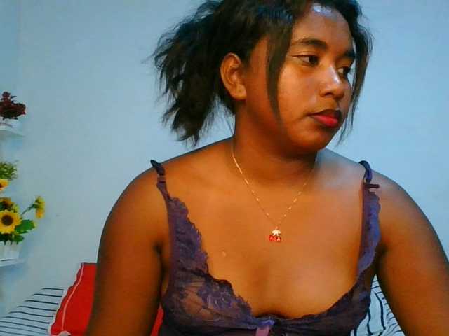 Pauliemarie live cam on BongaCams