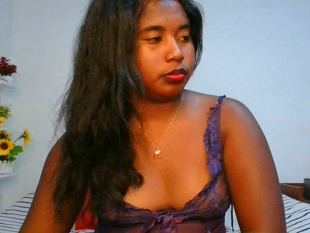 Pauliemarie live cam on BongaCams