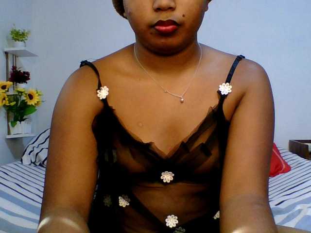 Pauliemarie live cam on BongaCams