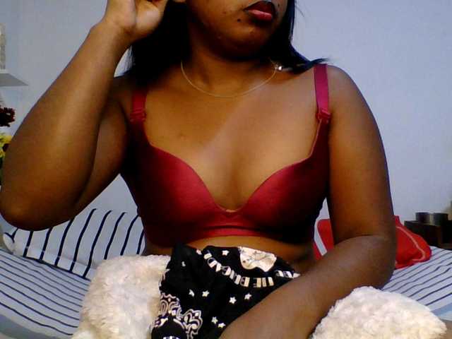 Pauliemarie live cam on BongaCams