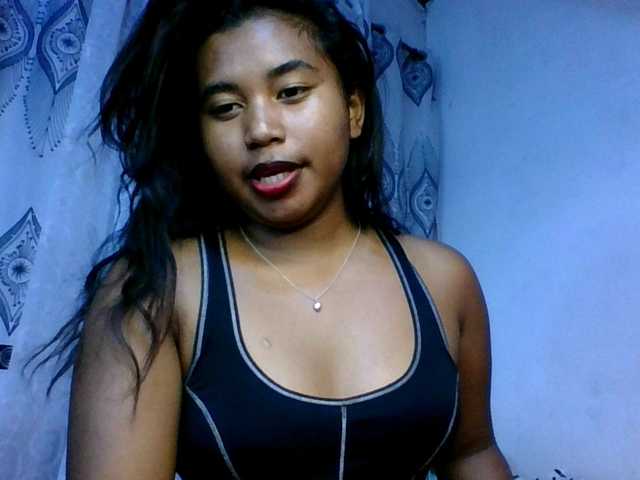 Pauliemarie live cam on BongaCams