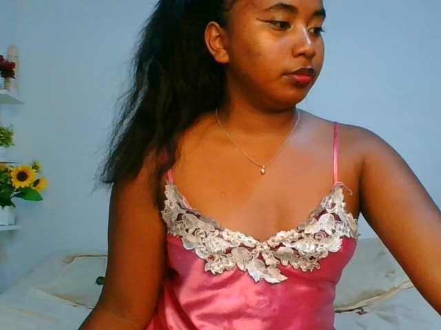 Pauliemarie live cam on BongaCams