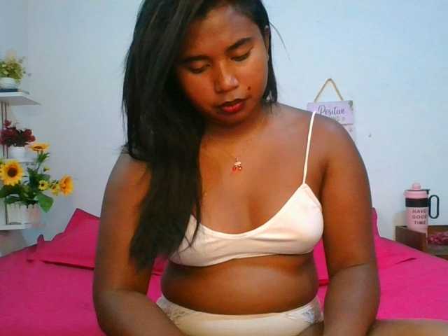 Pauliemarie live cam on BongaCams