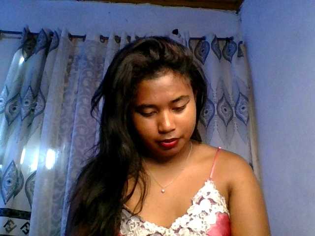 Pauliemarie's BongaCams show and profile