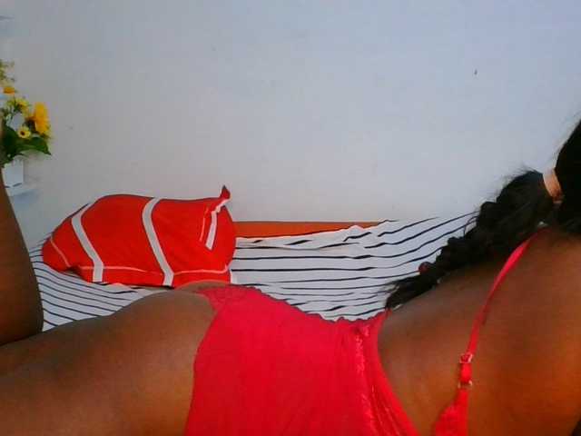 Pauliemarie live cam on BongaCams