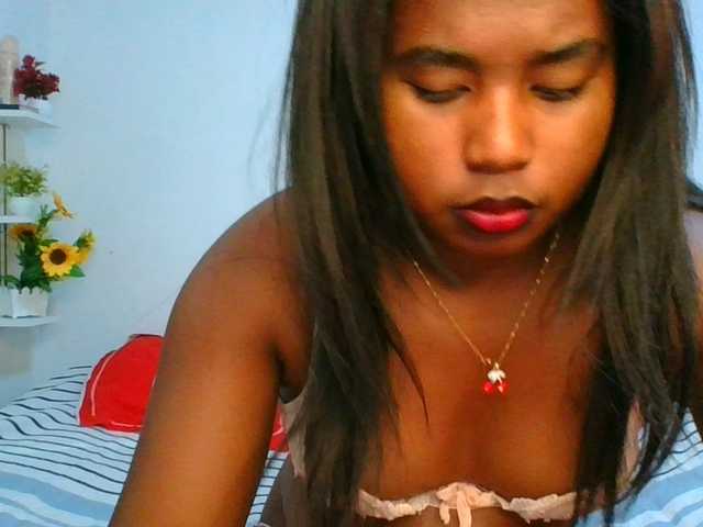 Pauliemarie live cam on BongaCams