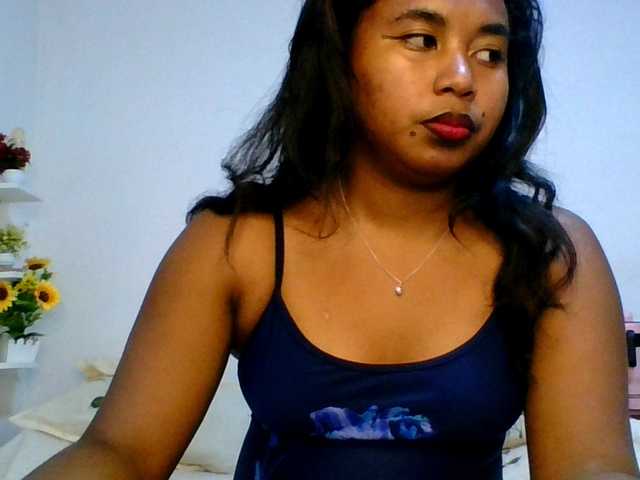 Pauliemarie live cam on BongaCams